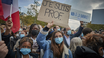 Újabb hét gyanúsítottja van a francia tanárgyilkosságnak