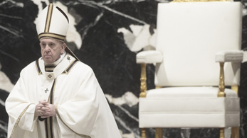 Ferenc pápát is beoltották koronavírus ellen