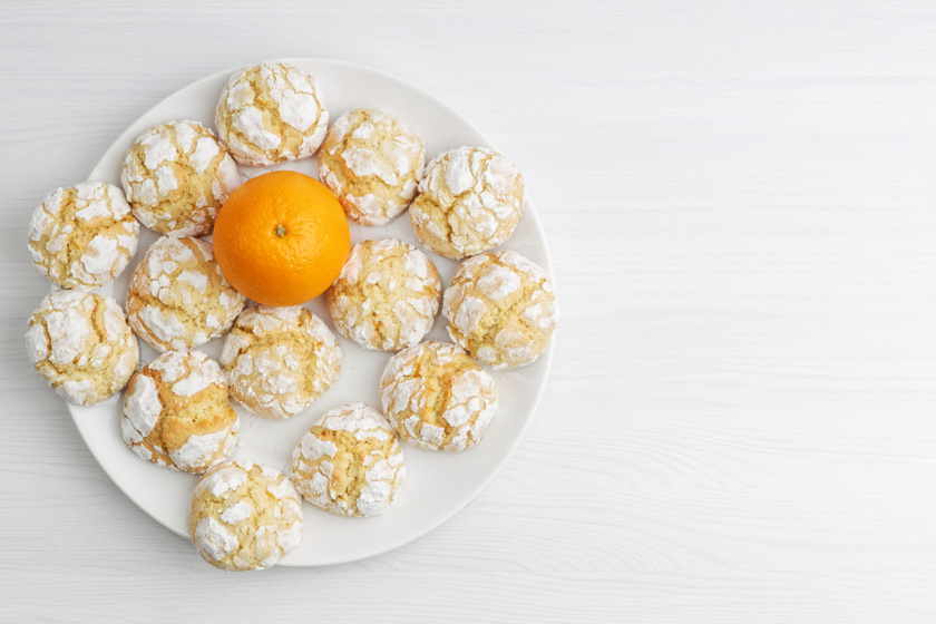 Villámgyors narancsos pöfeteg keksz: kívül ropogós, belül puha