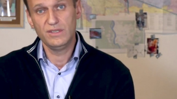 Még haza se tért, de már őrizetbe vennék Navalnijt Oroszországban