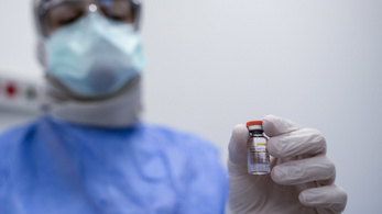 A kínai vakcina gyártási folyamatait ellenőrizte az OGYÉI