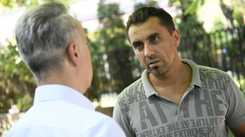 Kirúgás helyett bónuszt kapott a korrupciós ügyekkel vádolt kispesti MSZP-s képviselő