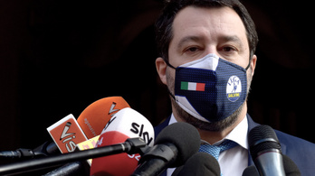 A bíróságon folytatódik Salvini és a Sea-Watch 3 mentőhajó kapitányának vitája