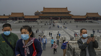 Bezártak a pekingi iskolák, zajlik a tömeges tesztelés