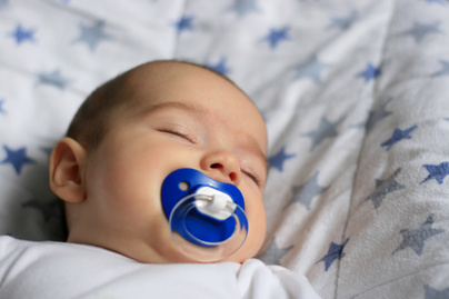 Hogyan tanítsd meg a kisbabádnak végigaludni az éjszakát? A szakértő 4 praktikus tanácsa