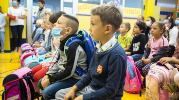 Szlovéniában megkezdődött a tanítás az iskolák alsó tagozatos osztályaiban