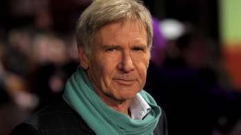 Harrison Ford nem akarta, hogy kivételezzenek vele, két órát állt sorba az oltásért