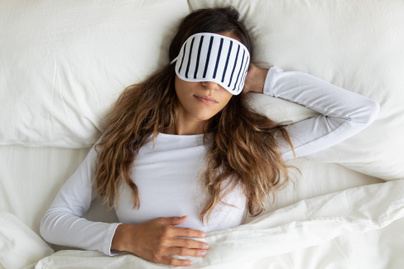 Oldalra fordulsz, vagy háton alszol? Ezért egészséges a két alvópóz a szakértők szerint