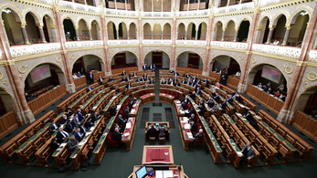 Ezen vitázik az ellenzék és a Fidesz az Országgyűlés megalakulása előtt