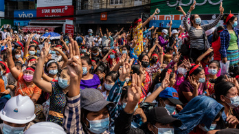 Újabb több tízezres tüntetés kezdődött Mianmarban