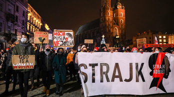 A lengyel abortuszszigor miatt lesz uniós alapjog az abortusz?