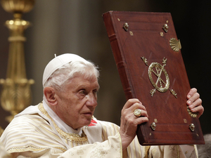 Szenteste a békéért imádkozott XVI. Benedek