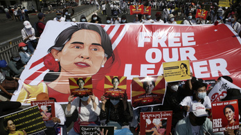 Titkos tárgyaláson, védelem nélkül állították bíróság elé Aung Szan Szú Kjít