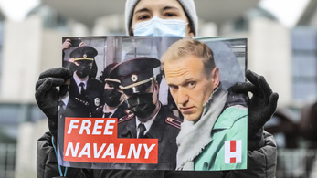 Moszkva nem enged, Navalnij rács mögött marad