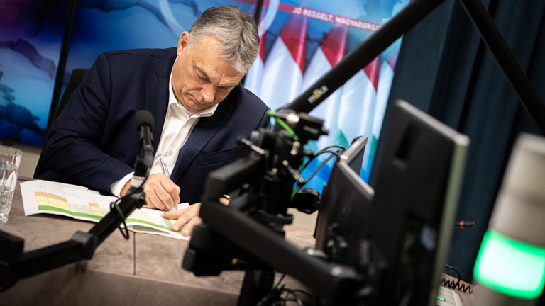 Orbán Viktor: Mindannyian Müller Cecília kezében vagyunk
