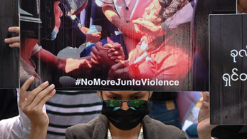 Fejbe lőttek egy fiatal nőt a mianmari tüntetésen