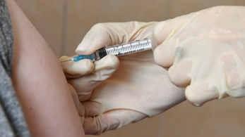 Már oltanak az orosz vakcinával Montenegróban