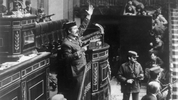 Lövések dördültek a spanyol parlamentben, 40 éve kísértett Franco szelleme