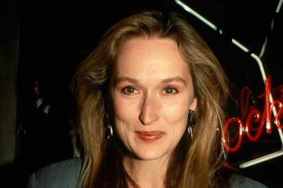 Meryl Streep így festett fekete, rövid hajjal a 80-as években - Így fel sem ismertük elsőre