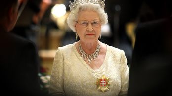 Dagad a királyi botrány: II. Erzsébet nem maffiafőnök
