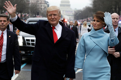 Képeken Melania Trump legdrágább szettjei: az egykori first lady 2,8 milliós összeállításban is pózolt