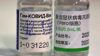Menczer Tamás: Egész Európa az orosz és a kínai vakcinára vár