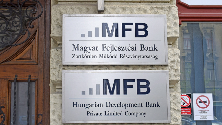 Félezer milliárdos garanciaprogrammal élénkítené a hitelezést az MFB