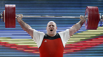 A tokiói olimpián is lesz magyar súlyemelő