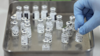 A feketepiacon 150 ezer forintért árulnak vakcinát