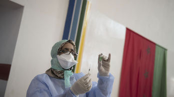 Marokkóban már négymillió embert beoltottak koronavírus ellen