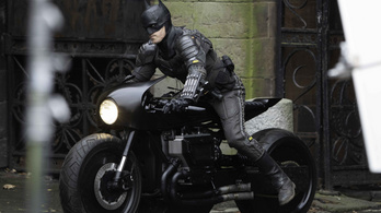 Vége a forgatásnak, Robert Pattinsont egy év múlva láthatjuk Batmanként