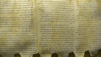 Bibliai szöveget tartalmazó tekercseket találtak egy barlangban