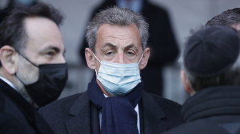 Májusra halasztották Nicolas Sarkozy másik perét