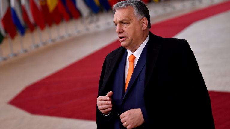 Kockázatos útra léphet a Fidesz az Európai Néppárt után