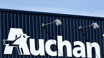 Soron kívül kaphatnak oltást az Auchan dolgozói, az operatív törzs cáfol