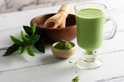 Segíti a zsírégetést, védi a májat és a vesét: a matcha tea 4 áldásos egészségügyi hatása