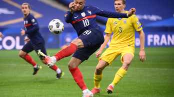 Deschamps játékosai fáradtságával magyarázta a francia botlást