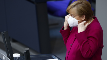 Angela Merkel: új járvány kezdődött a brit mutáció szétterejdésével