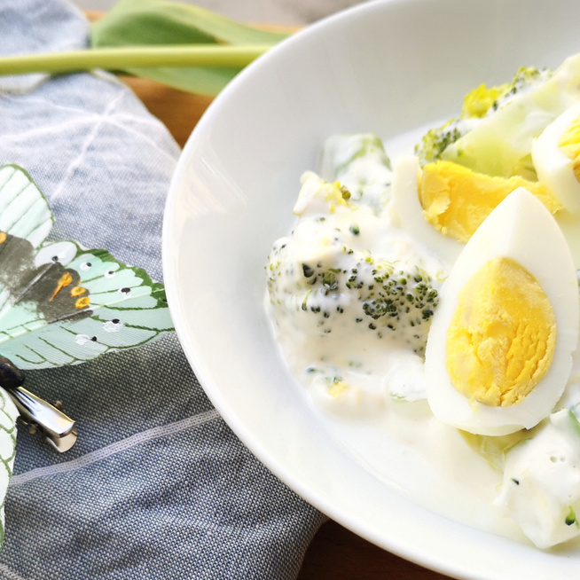 Villámgyors tojássaláta brokkolival dúsítva - A húsvéti asztalon is jól mutat