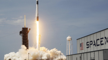 Teljessé vált a SpaceX amatőr missziójának a legénysége