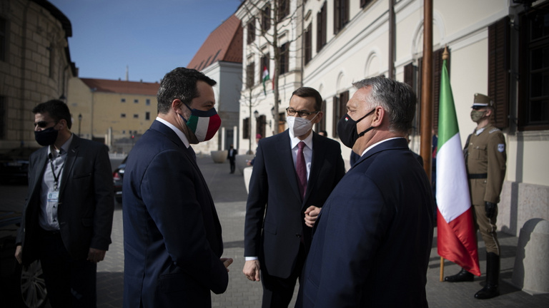 Orbán Viktor európai reneszánszt akar lengyel és olasz szövetségeseivel