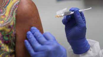 Amerikában most ocsúdnak az európai vakcinastratégiát látva