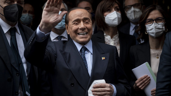 Kórházba került Berlusconi