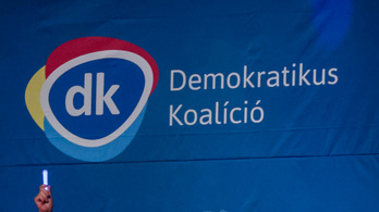 A DK sms-ben figyelmeztet: a Fidesz Márki-Zay Péterre mozgósít