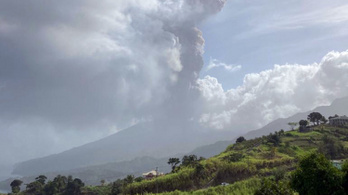 Óriás hamufelhőt okozott a karibi vulkánkitörés