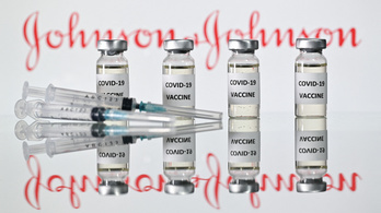Amerikai gyógyszerügynökség: nincs jele, hogy trombózist okozna a Johnson&Johnson vakcinája