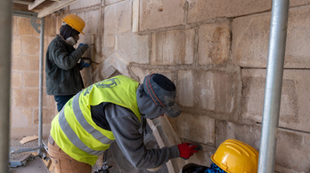 Szentségtartó fülkére bukkantak a kolozsvári Szent Mihály-templom restaurálásakor