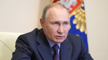 Putyin a tankjaival bizonygatja, hogy ő nem gyilkos