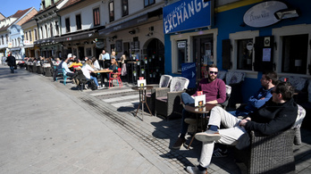 Részben állnák a koronavírustesztek árát a hazatérő turisták számára a horvátok