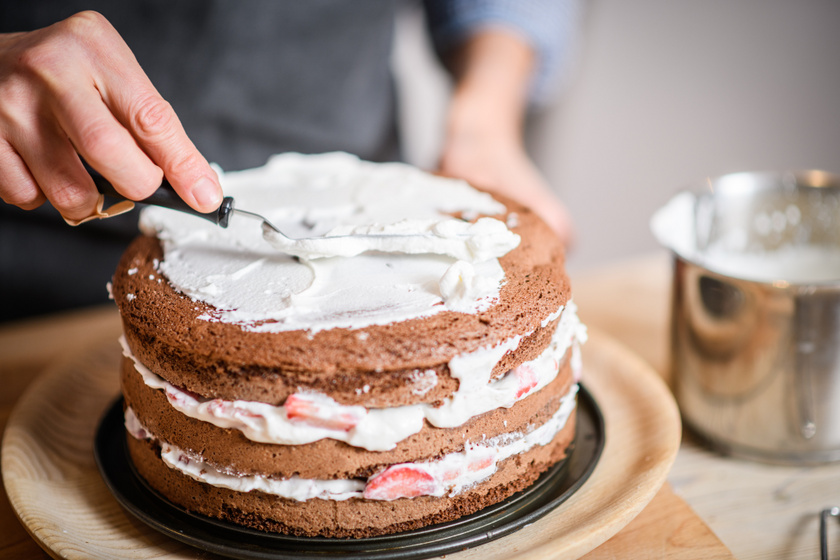 Minden, amit a tortakrémekről tudni érdemes: nem mindegy, hogy főzött vagy kevert